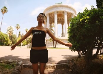 asiancat83 saute sans soutif oops